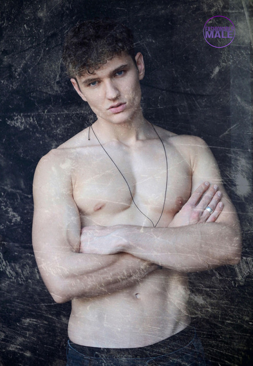 bambam62: Yiorgos Pap by Taxiarchis Zolotas