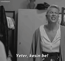 ruhsalizasyon:  ya bu karıya hastayım 