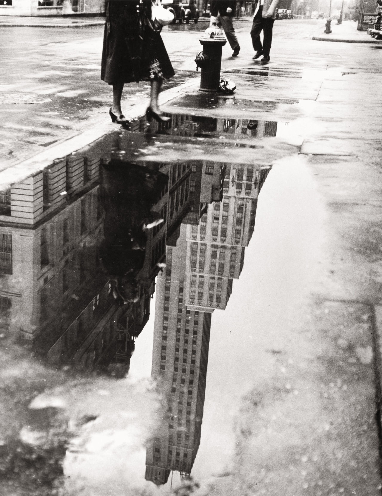  April Showers. New York. Photographed by Bedrich Grunzweig. (1951) 