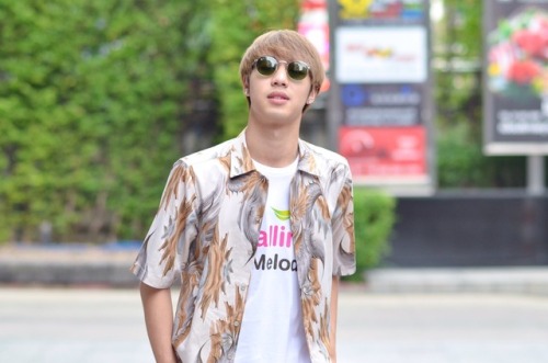 We met again :)Event : AIS Calling Melody Trip/cr. iamPKz ,Ballsirin ,Giel