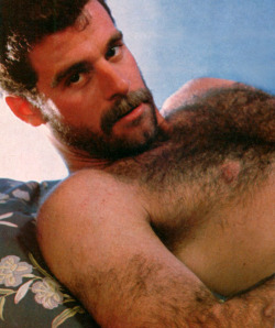 yummyhairydudes:      Check out my OTHER