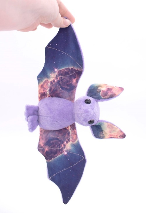 zacklover24:sosuperawesome:Galaxy Bat Plushies / Bat Stickers / Bat Sewing PatternBeeZeeArt on Etsy 