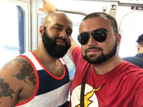 ryanrenegade:Highlight of my NY trip was meeting @furry-universe awesome chill guy can’t wait to come back for more