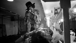 velvet-plant:  modbeatnik:   Jimi Hendrix filming Janis Joplin backstage at Winterland, 1968  what a fkn trip