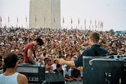 merchanddestroy: Fugazi – Washington Monument 8/7/1993 Fugazi played at the Washington Monument 2 ti