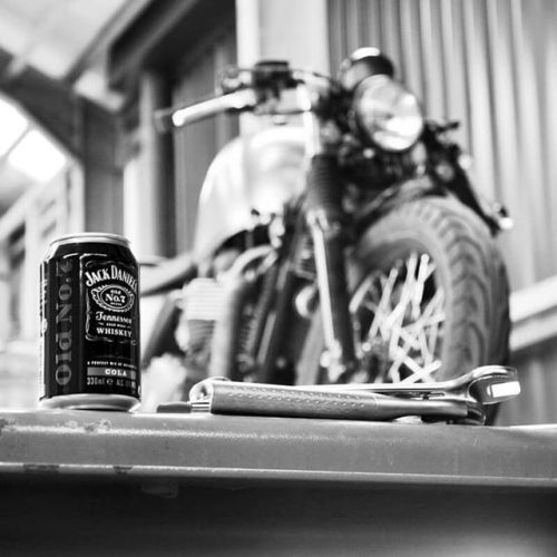 blackdustblog:  #blackdust #jackdaniels #triumph https://ift.tt/2Im2FP1