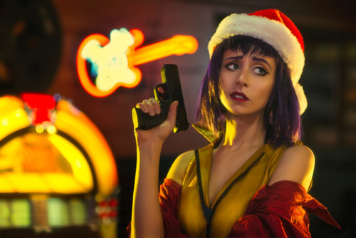 cosplayfanatics:COWBOY BEBOP: Hello! by MiraMarta