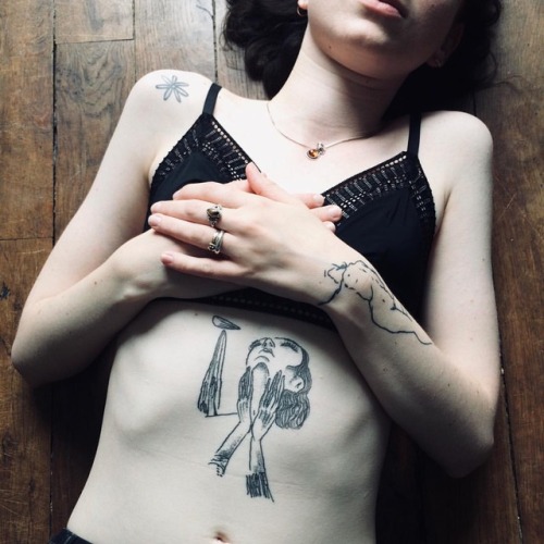 carolinevitelli:#healedtattoo Life gesture drawing on the wrist and #ManRay hommage on the stomach. 