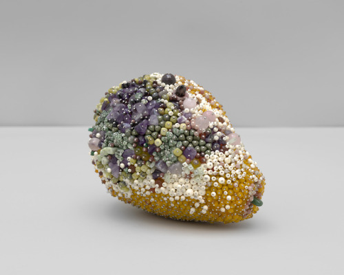 Porn photo itscolossal:  Moldy Fruit Sculptures Formed