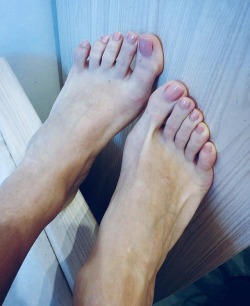 frenchteenfeet:  M.