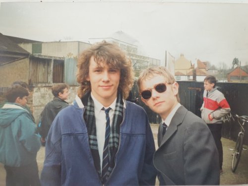 free-martinis:Baby Martin in school 1988! #MartinFreeman source: bit.ly/3ouIzGU  Salesian Sc