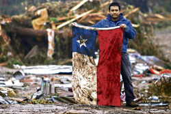 Carpediemtuvidadisfrutabien:  Chile Puede Contra Todo :)1.Terremoto 2010 (Zona Sur