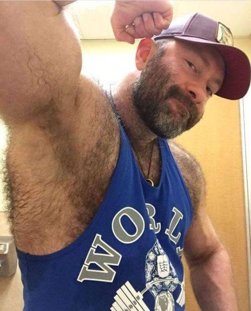 Hairy Pits 75