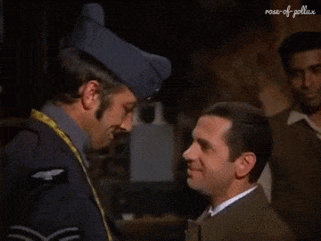 rose-of-pollux:“Merci, mon pote.”Get to know me meme (Ultra edition): 3/5 favorite friendships: Pete
