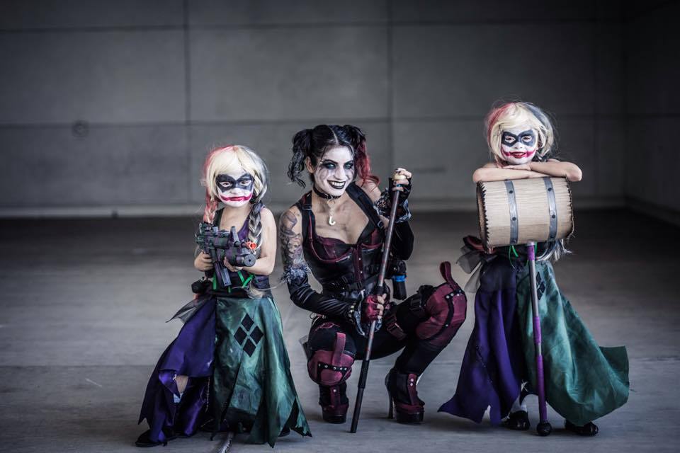 kamikame-cosplay:    Mommy and Me Cosplay with their daughters as Harley Quinn.