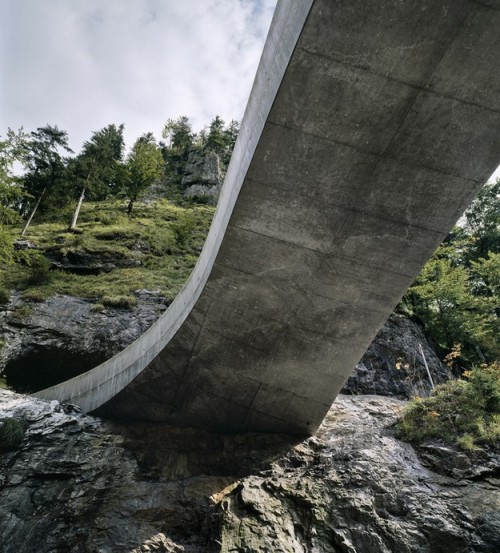 architectureofdoom:  Schanerloch Bridge, Dornbirn, Austria, Marte Marte Architekten, 2005 