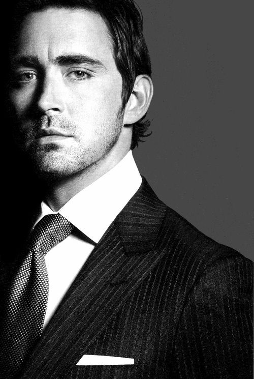 wicked-sugar:  Lee’s so sexy, handsome and gorgeous 