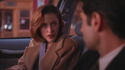 muldr:an ode to scully’s brown coat