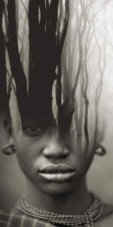 Spanish artist Antonio Mora is a creative photographer who transforms simple portraits into dreamy l