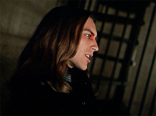 tumblr_piqxwsQyCO1y0o31io1_540.gif