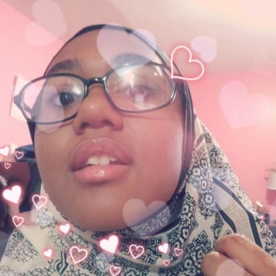 tunabatter:  I got tagged to do that 6 selfie thing. So here are 6 pictures of me. 