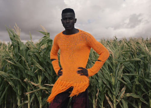 wetheurban:  Orange Culture Fall/Winter 2016 Contemporary Nigerian menswear designer, Adebayo Oke-lawal joins forces with model Kwen Mayè to offers up his latest Fall 2016 offering lensed by Travys Owen. Instagram.com/WeTheUrban Keep reading 