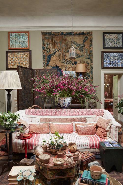 tirednlove:robert-hadley:Tangier home of Umberto Pasti. Photo - Ngoc Minh NgoSource: House & Gar