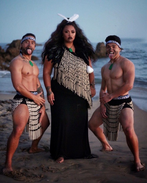 misumipyon: heylupeheeeyy: Proud Polynesian, our cultural dance costumes are so beautiful! SO, as Mo