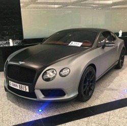 caribbeanlord:  el-trap0:  Bentley coupee