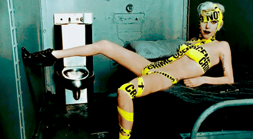 versacejpg: You’re not gonna reach my telephone!
