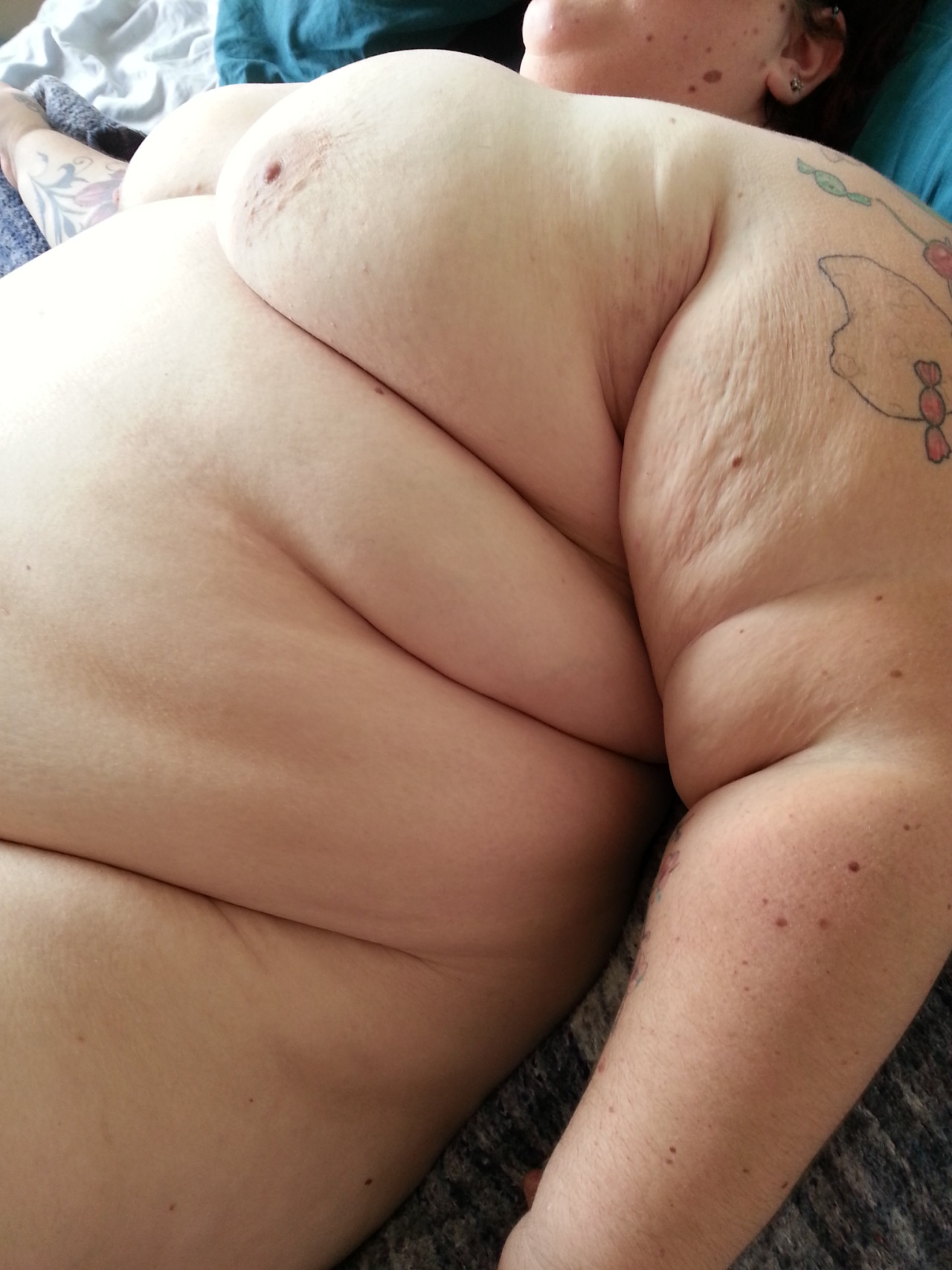 anotherfatgirldaily:  wordsandloveandloveandwords:  muffinfat:  Some days loving