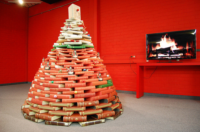 laurajmoss:  I can think of no better Christmas tree than a book Christmas tree.