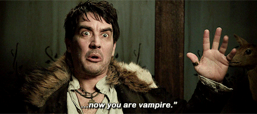 aaronsjohnsson:What We Do In The Shadows (2014) dir.Taika Waititi, Jemaine Clement