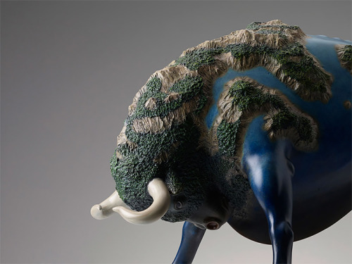asylum-art-2: Wang Ruilin’s Dreamy Animal Sculptures 王瑞琳 on Behance Beijing-based artist Wang 