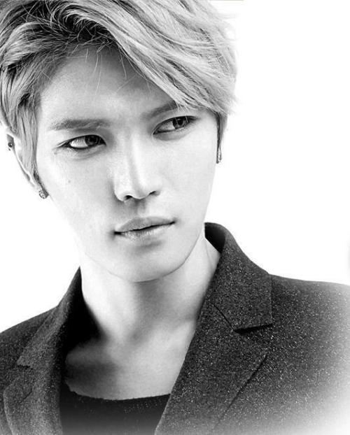 fuckyeahtohoshinki:  Jaejoong - 2014 JYJ Membership Week Sources: jjlove_jyj + joongshimotic Shared by: Kokayz 