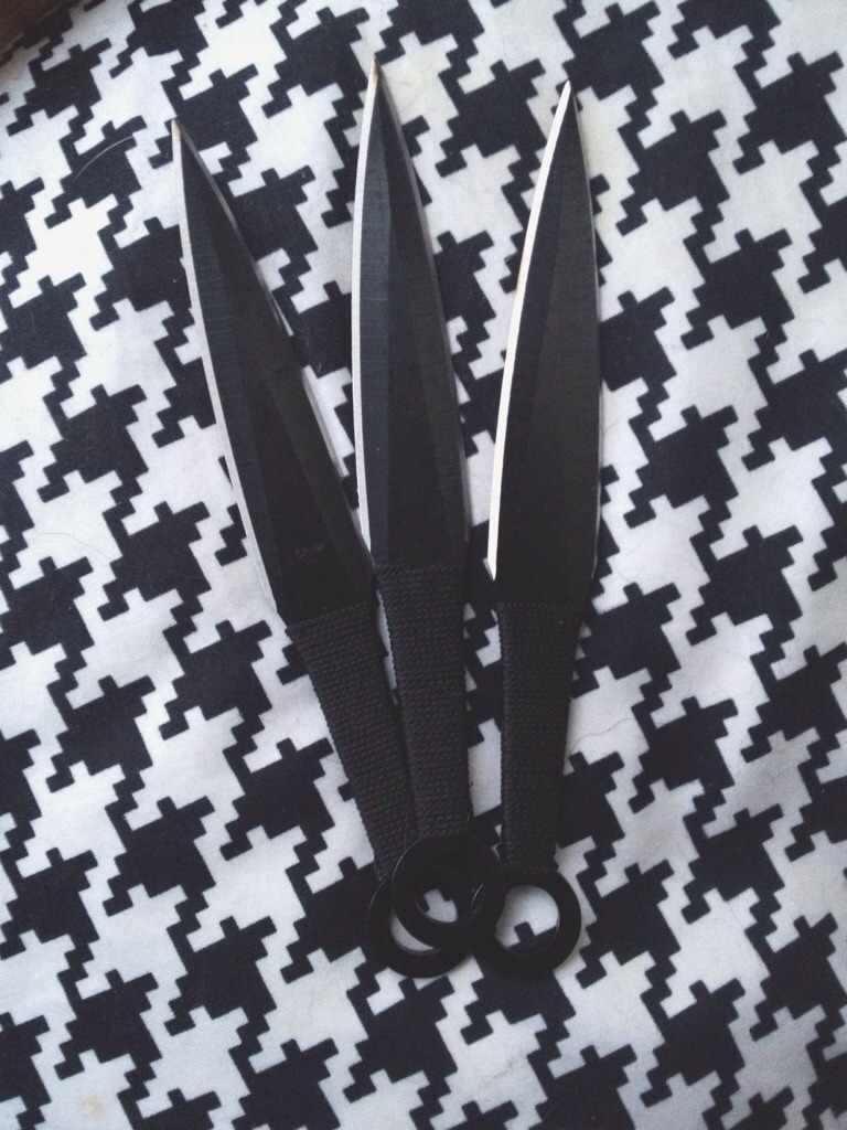 shes-leading-me-to-ozone:Look what came in the mail!Get these throwing knives from