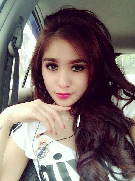 wsanzulanda:  seleralelaki:Bibie Julius  hlvh