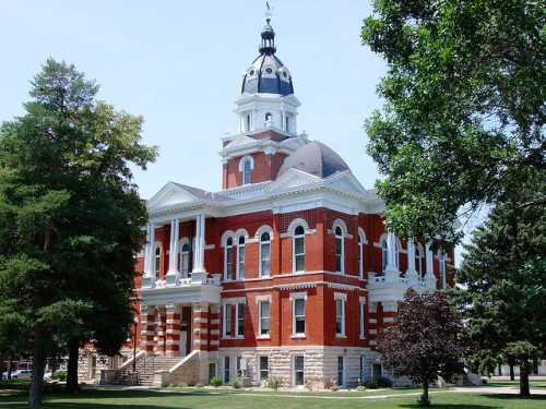 Johnson County Courthouse (Tecumseh, Nebraska) by courthouselover on Flickr.