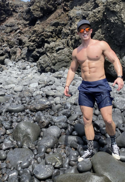 keepemgrowin:realmen4worship:&ldquo;Come hang out with me.&rdquo;