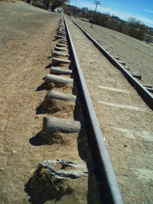 Ferrocarril a Bolivia, abandonado, La Quiaca, Jujuy, 2007.