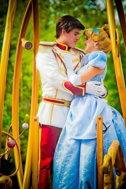 just-a-disney-princess-at-heart:  misskathleenanne:  Disney Face Characters: Couples