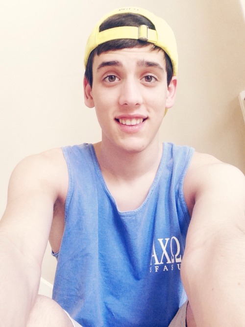 kylesabadass:  Selfie Sunday
