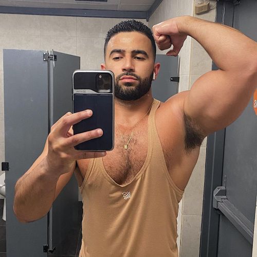 THE JUICY LATIN COCKS