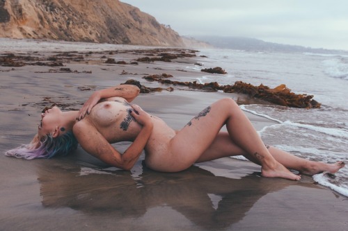 serenity-care:  contentmind:  Stop sexualizing the human body. We were meant to be naked. This is fo