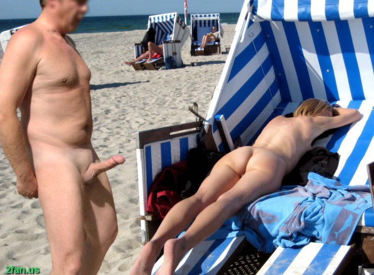 sexnudist-fan:  He wants this nudist ass