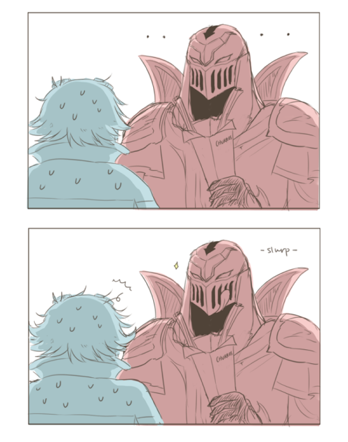 askfrostedezreal:  “What did I just—” [ Me and the mun of askzedoftheshadows went to a convention together recently. They bought a box of giant churros and then this happened. Knitted version here ] 