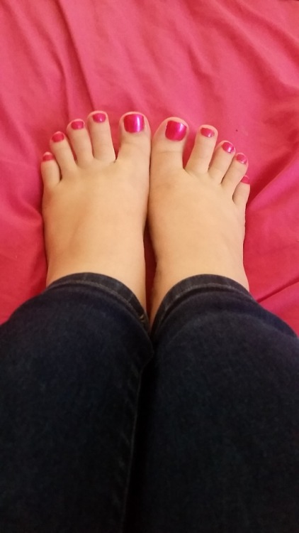 leighton-marie: Finally got a pedicure