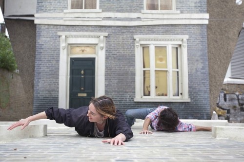 cubebreaker:  “Dalston House” installation allows Londoners to scale the heights of a Victorian townhouse @Cubebreaker.com