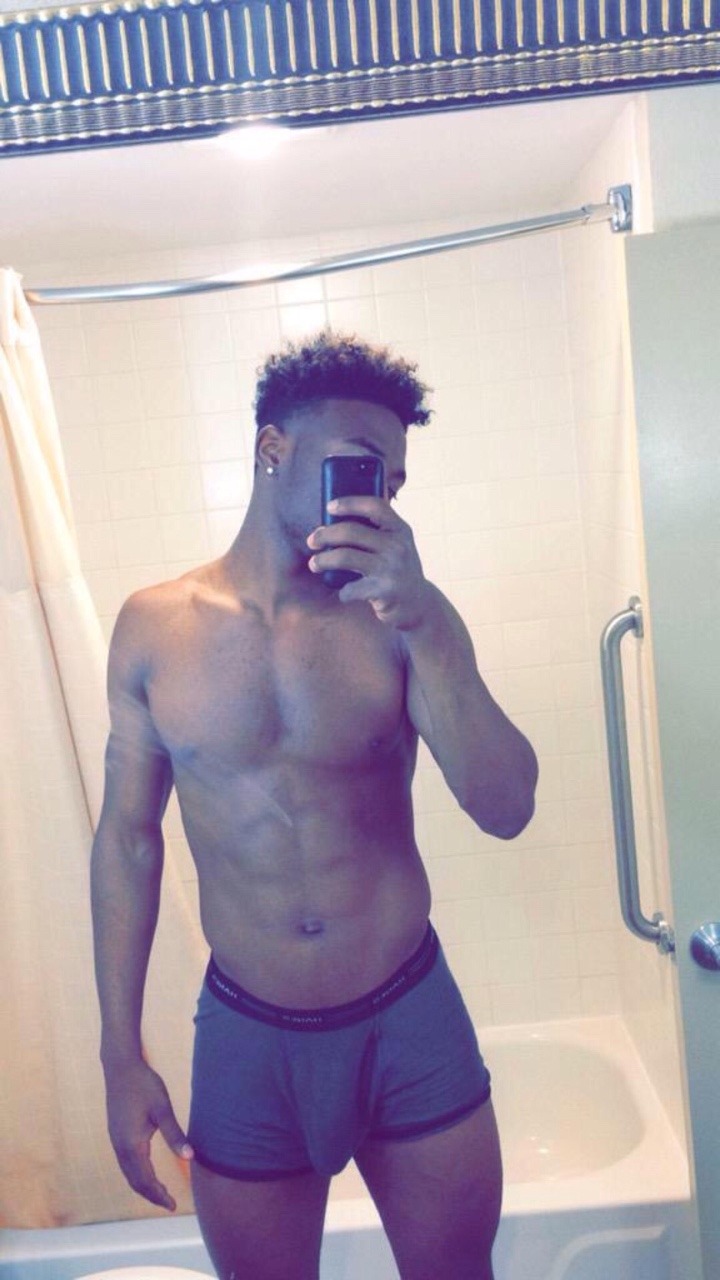 beenbaitingsincethe90s:  IM BACK BY POPULAR DEMAND!! 😜😜😜😜 Let’s Go!!