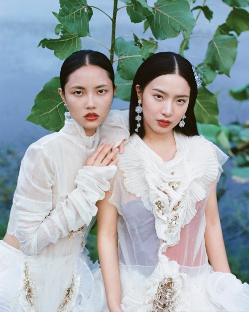 262 - Dangerous LiaisonsNaomi ans Shubei Yu photographed by @lilinluan for @facticemagazine February